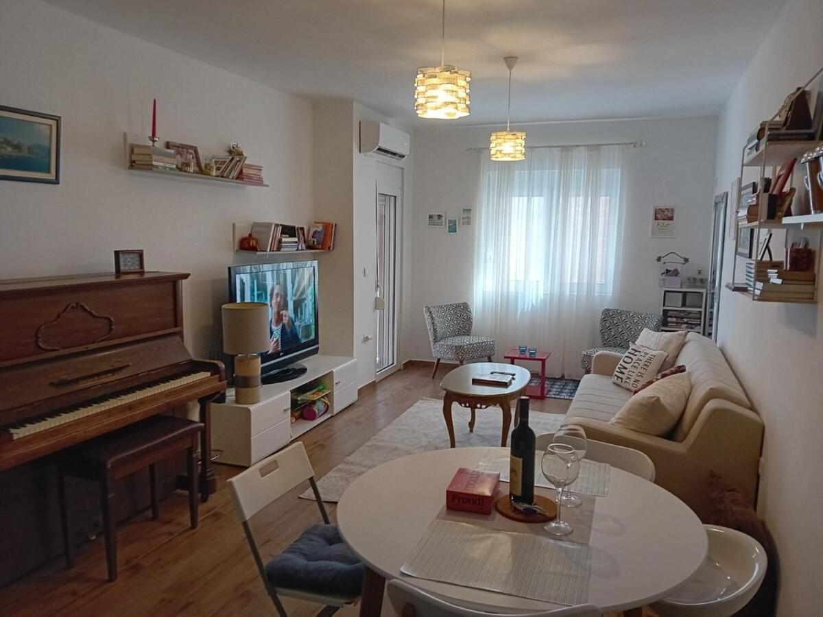 Apartment Piano Seaside *